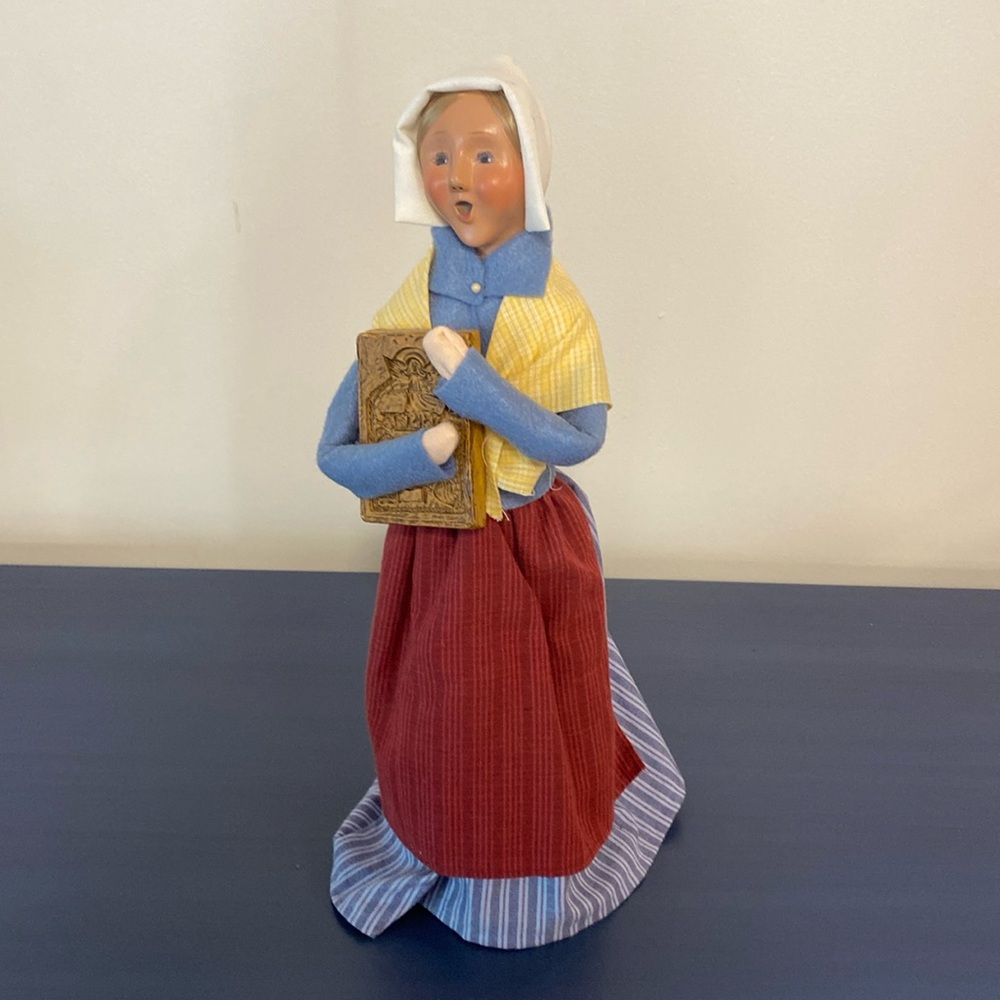 Buyers Choice Caroler; Dutch Woman